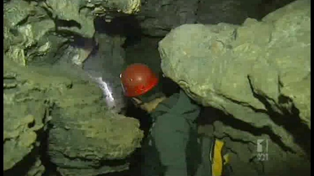 Damage fears for popular caves - ABC News