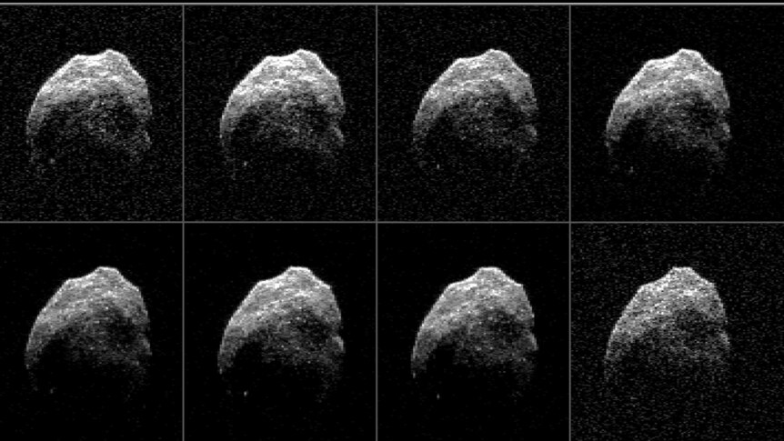 Multiple images of the asteroid 2015 TB145 in black and white