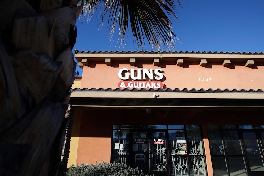 The Guns & Guitars store is shown in Mesquite.