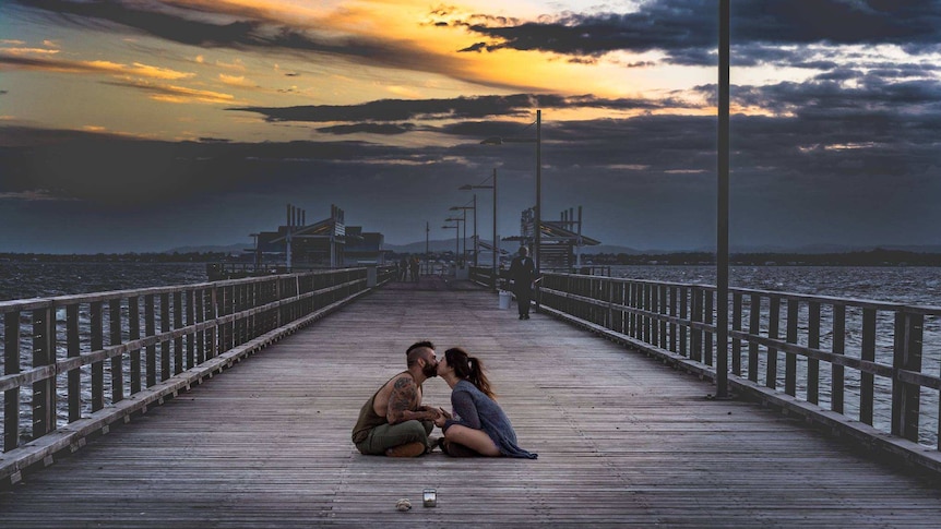 Do you know these lovebirds? Photographer takes to Facebook to seek out ...