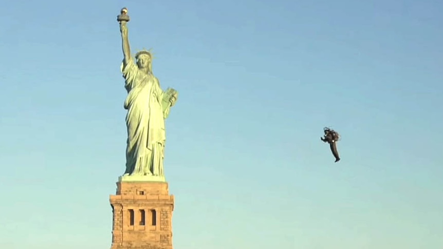 JB-9 jetpack makes spectacular debut flying around Statue of Liberty