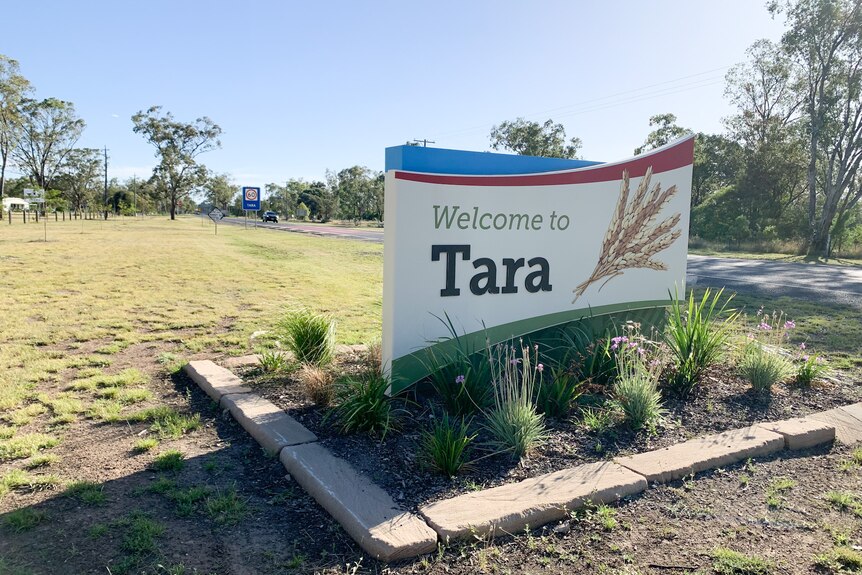 A welcome sign at the Queensland town of Tara.