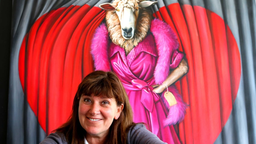 Artist Julia Davis from Keith in South Australia's south-east