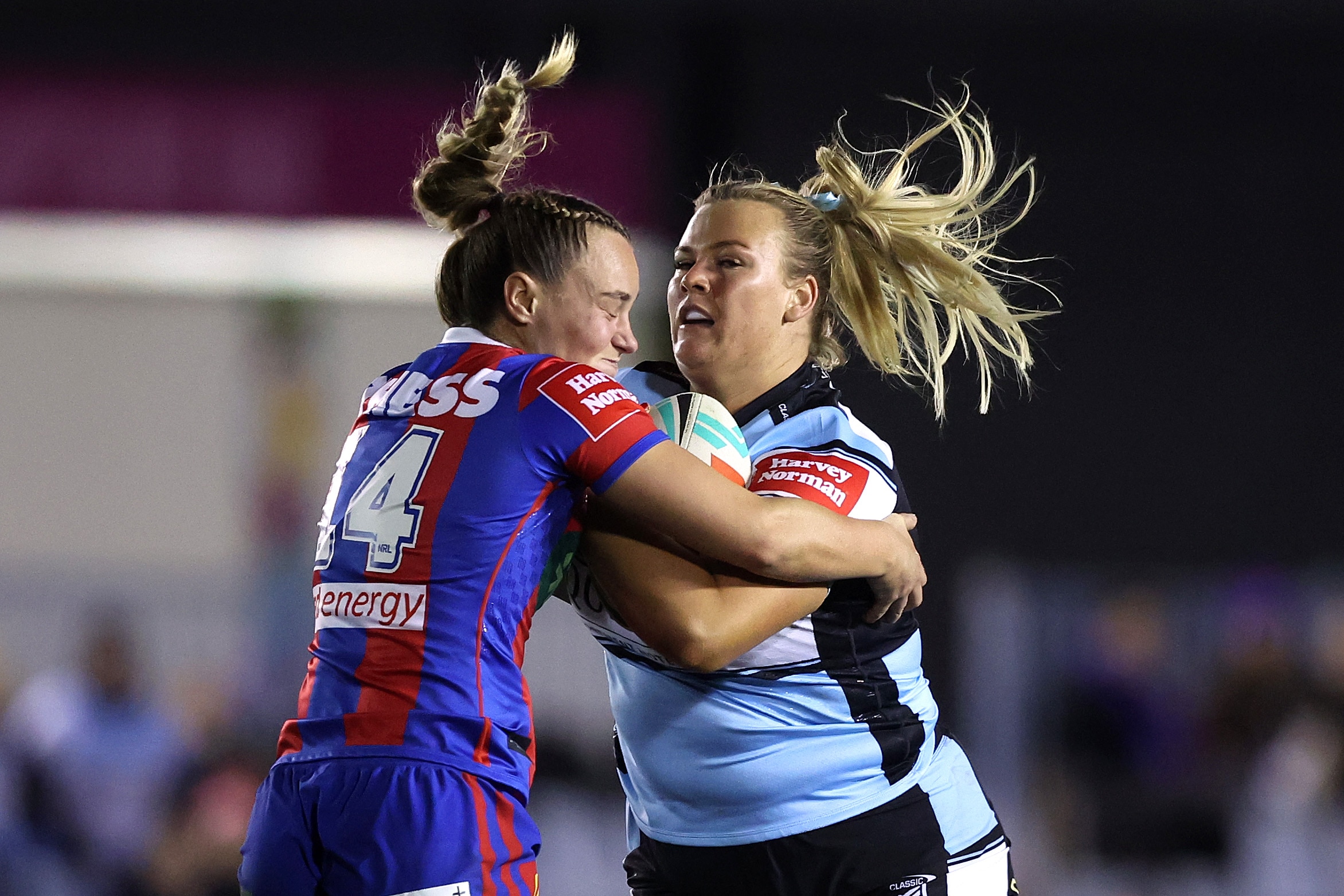 Knights launch new NRLW season with dominant win over Cronulla