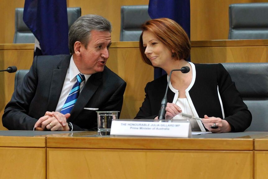 Barry O'Farrell and Julia Gillard