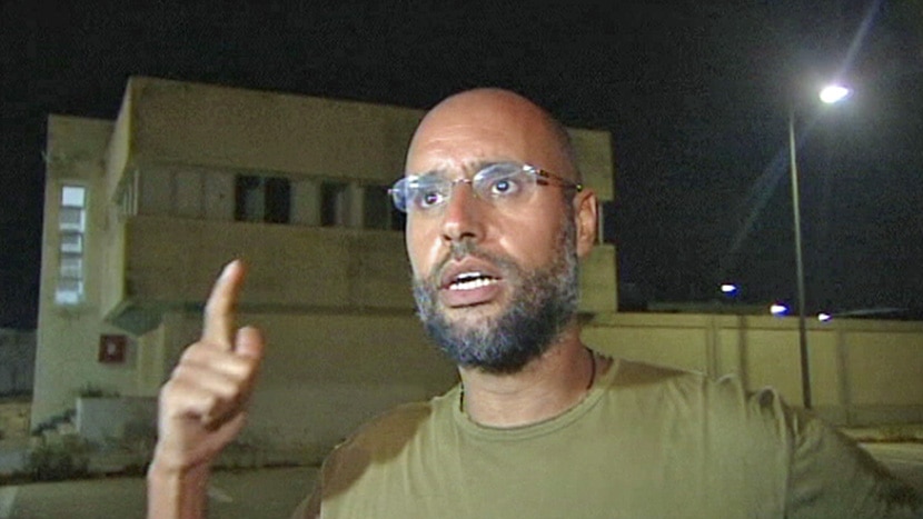 Saif al-Islam talks to journalists