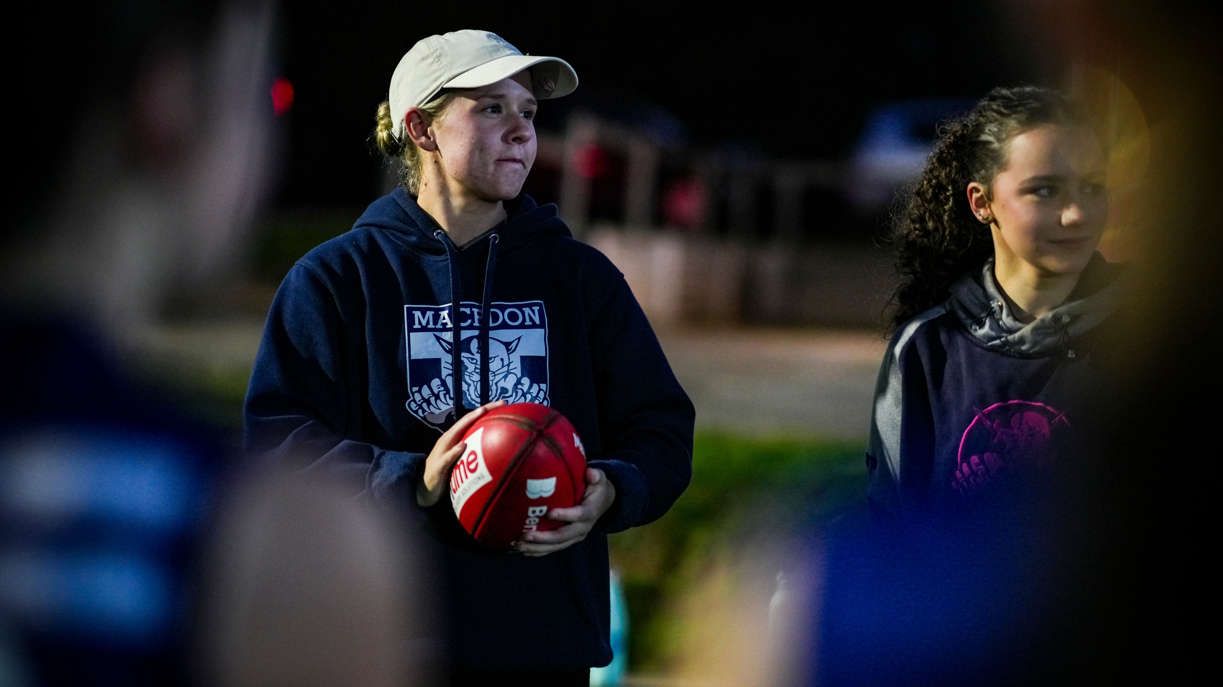 Ruby Watts talks to the junior girls team.
