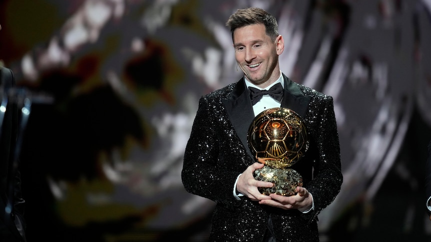 how australia voted in the ballon d or lionel messi claims world s best men s footballer for the seventh time sam kerr third in women s award abc news