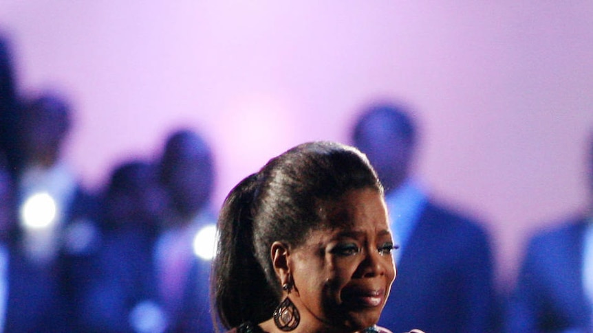 Emotional goodbye: Oprah tears up during one of her last ever shows
