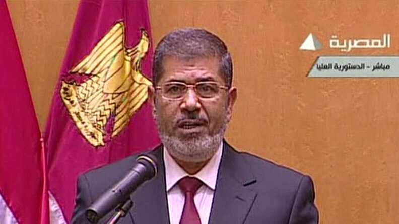 Egypt's Mursi takes oath