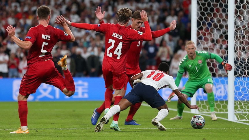 Harry Kane's finish on the rebound sends England to its first Euro final