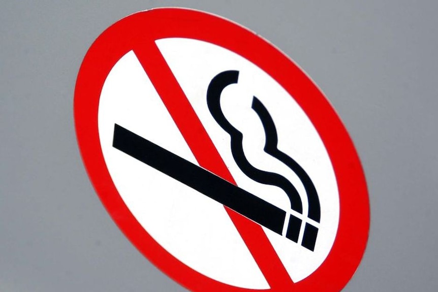 A no smoking sign