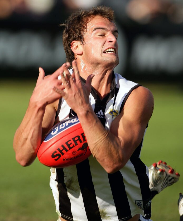 Magpies win but struggle to find target - ABC News