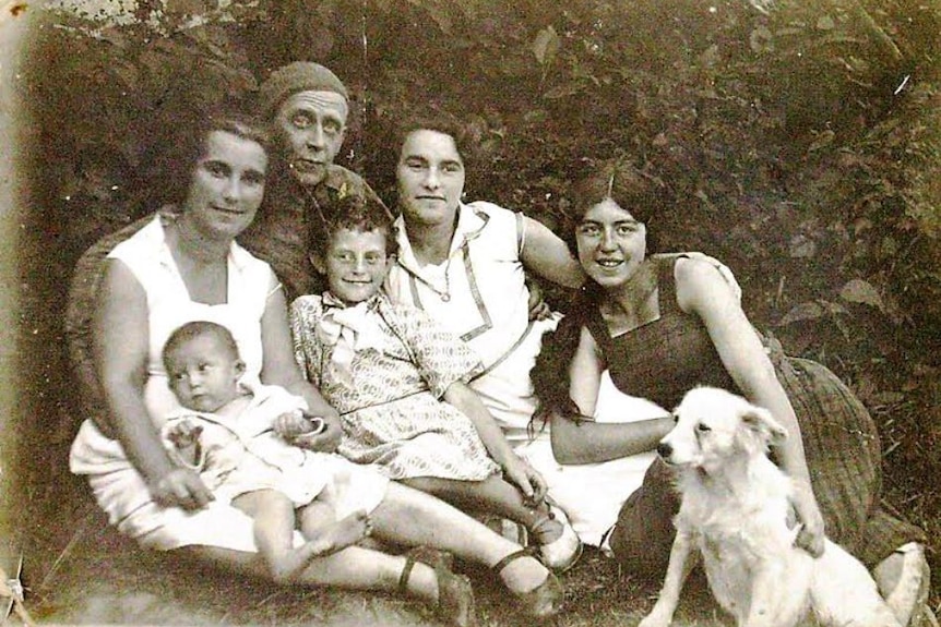 Archive photograph of Gorodetsky family in Kiev, Ukraine, 1935.