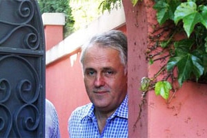 Malcolm Turnbull in 2007 at the gates of his Sydney home. (Jenny Evans/AAP)