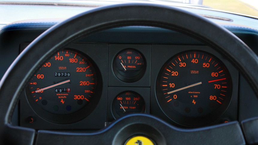 The instrument readouts of the 412. Note how low the kms are for a 28 year old car; just 29,739.