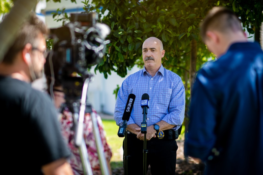Detective Acting Senior Sergeant Paul Morrissey at a press conference in Darwin. 