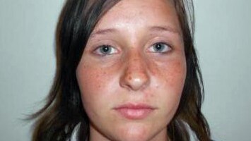 Larni Edwards, 13, is missing from her home in Ultima near Swan Hill.