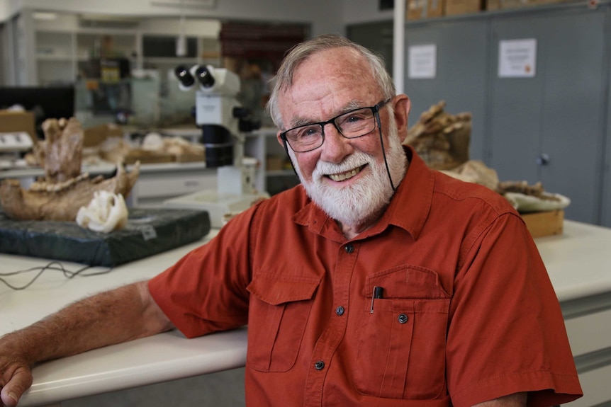 Renowned palaeontologist Emeritus Professor Rod Wells.