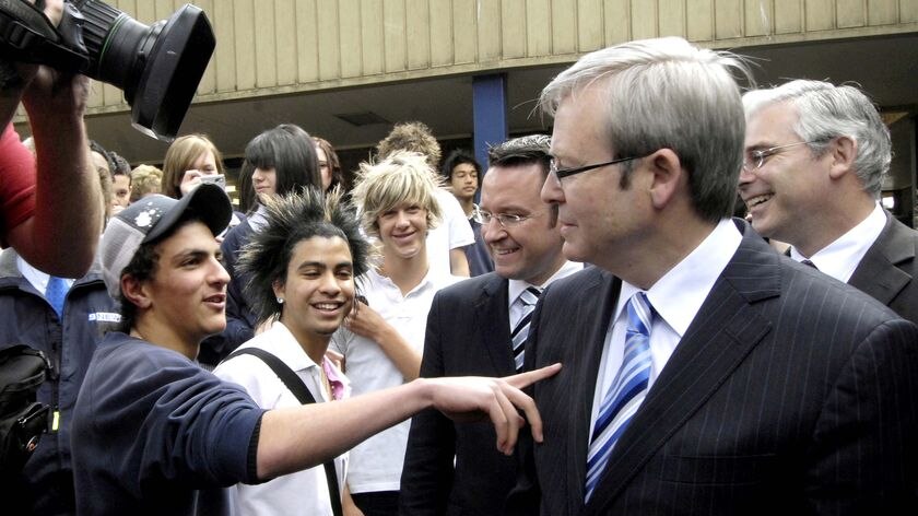 Kevin Rudd says Peter Costello has failed to show enough economic leadership.