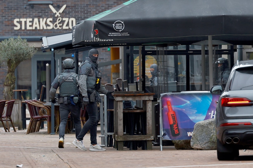 Una situazione di ostaggi nella città olandese di Ede finisce dopo che la polizia ha arrestato un uomo