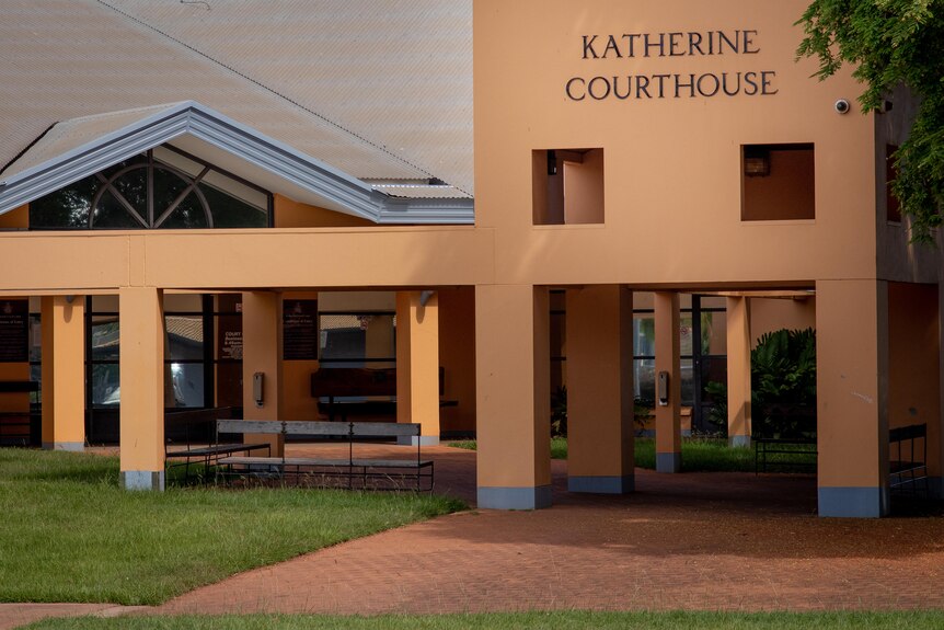 Exterior of the Katherine courthouse.