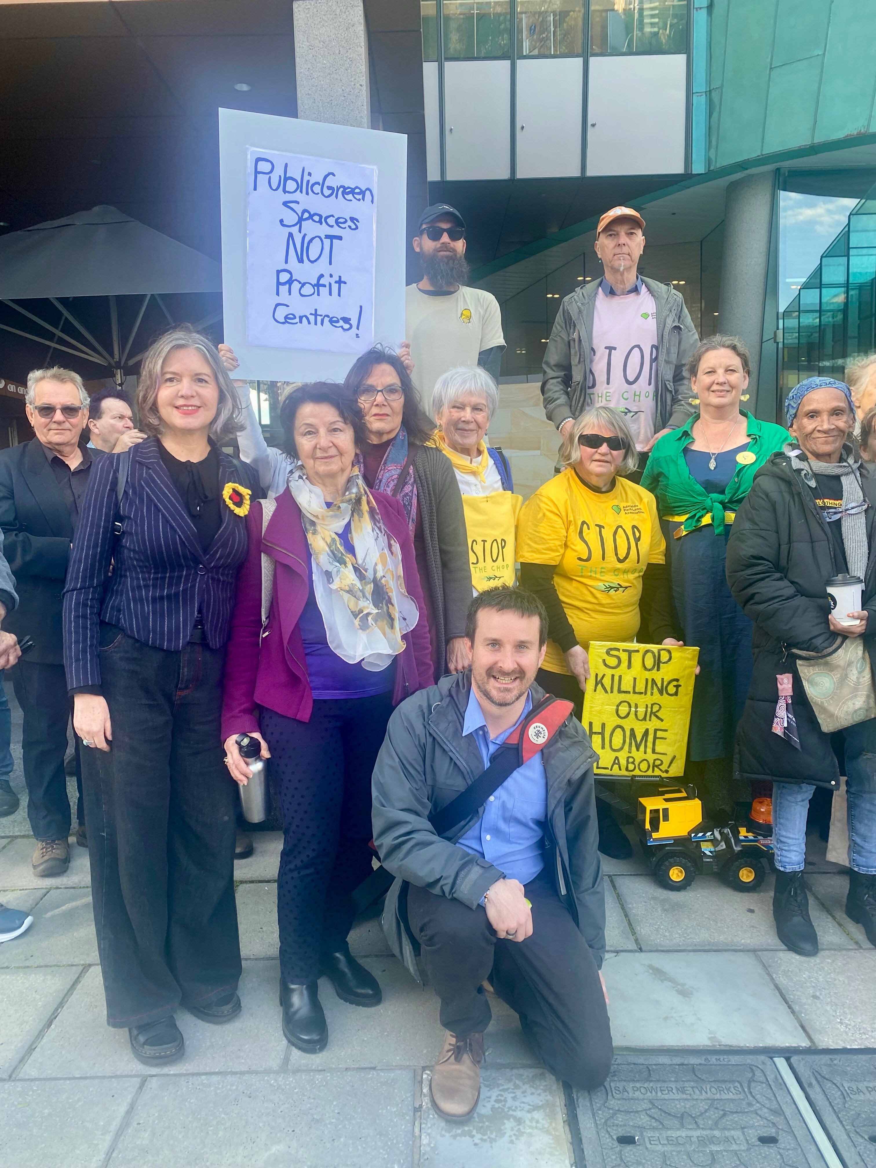 Stop the chop: the fight for Adelaide's parklands - ABC listen