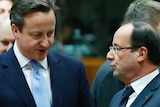 David Cameron speaks to Francois Hollande