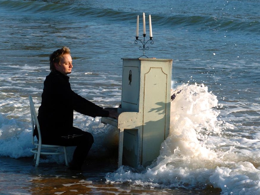 Darryl Beaton, Devonport Bluff beach