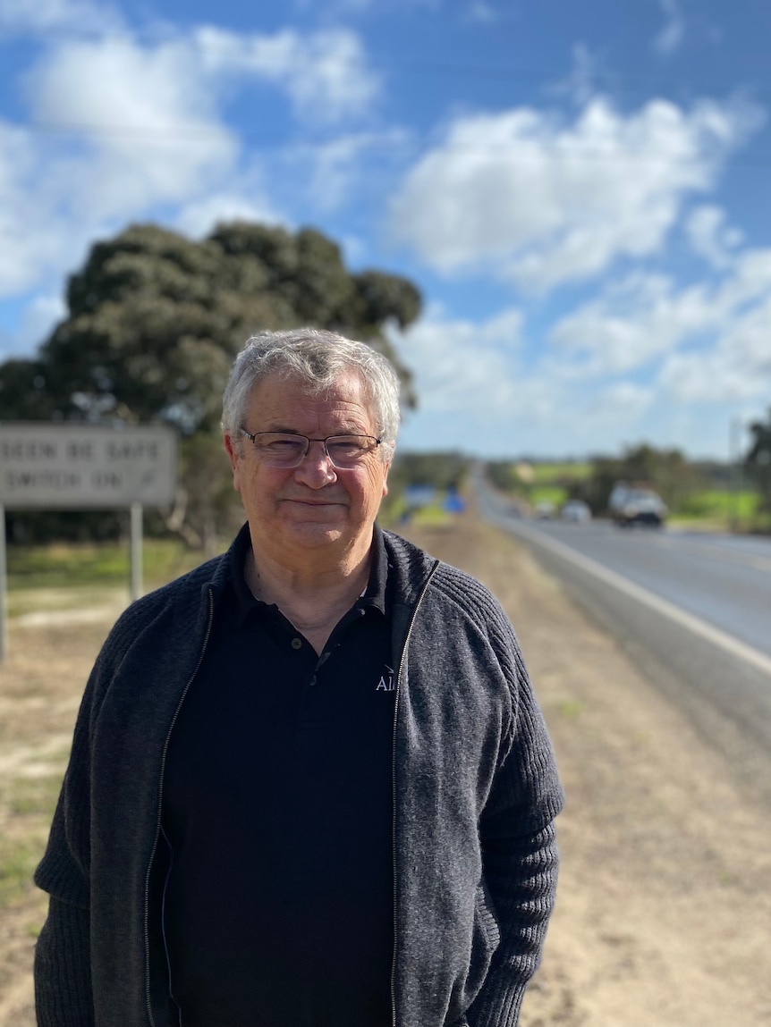 Why looking after WA's large, local road network could get difficult for shire presidents