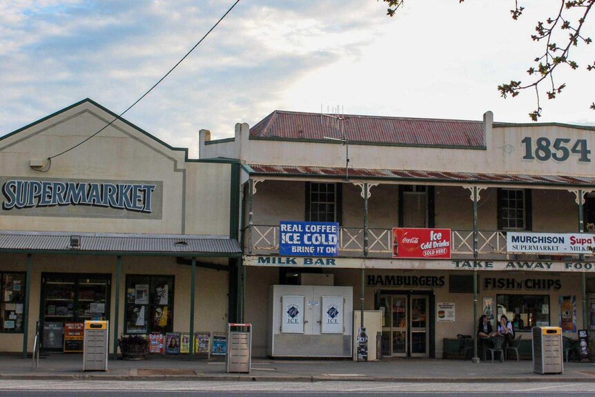 Shop fronts on the Murchison main street