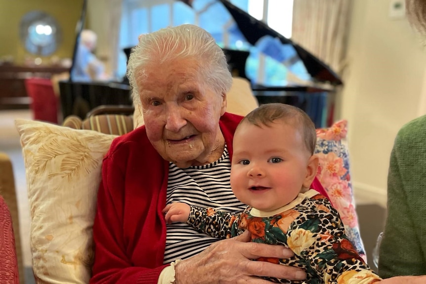 Joan and great granddaughter Audrey Bush