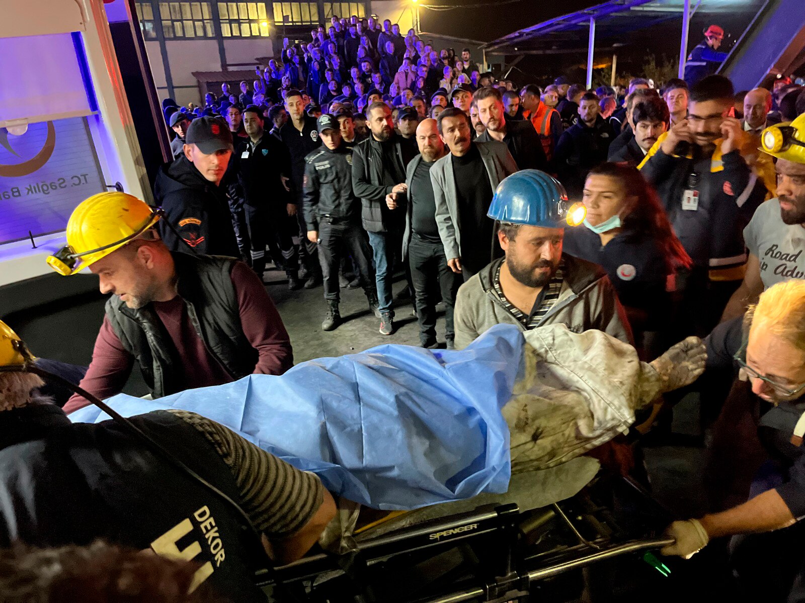 Au Moins 40 Morts Après L'explosion D'une Mine De Charbon Turque ...