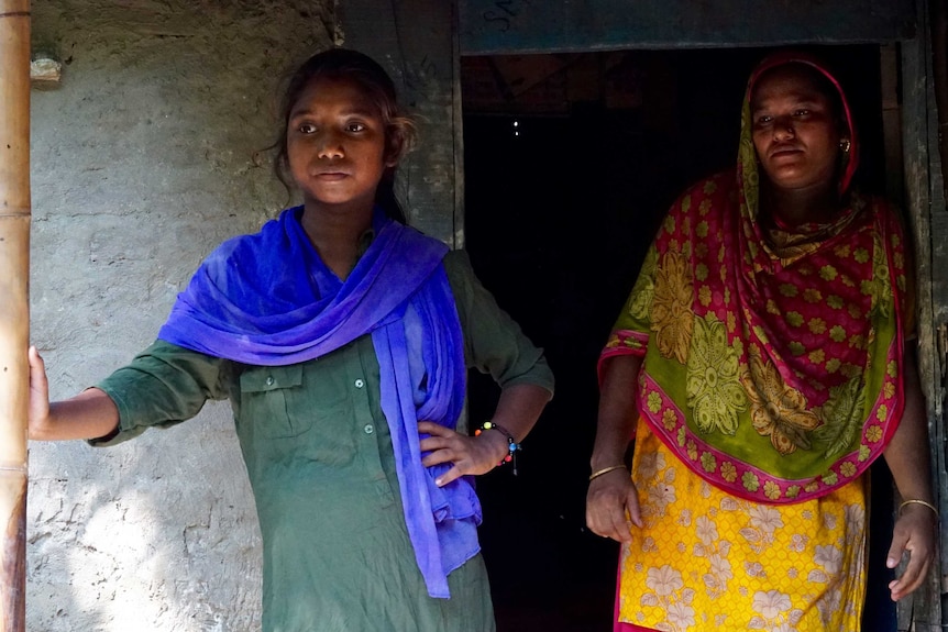 Mayesa with her mother Ferruza