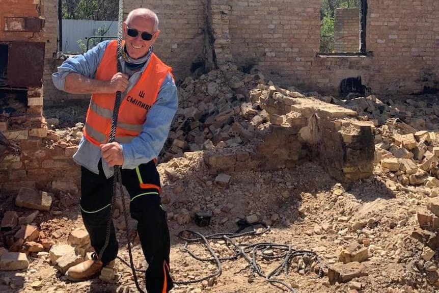 Queensland builder, Manfred Hin is on a mission to rebuild homes in war-torn Ukraine