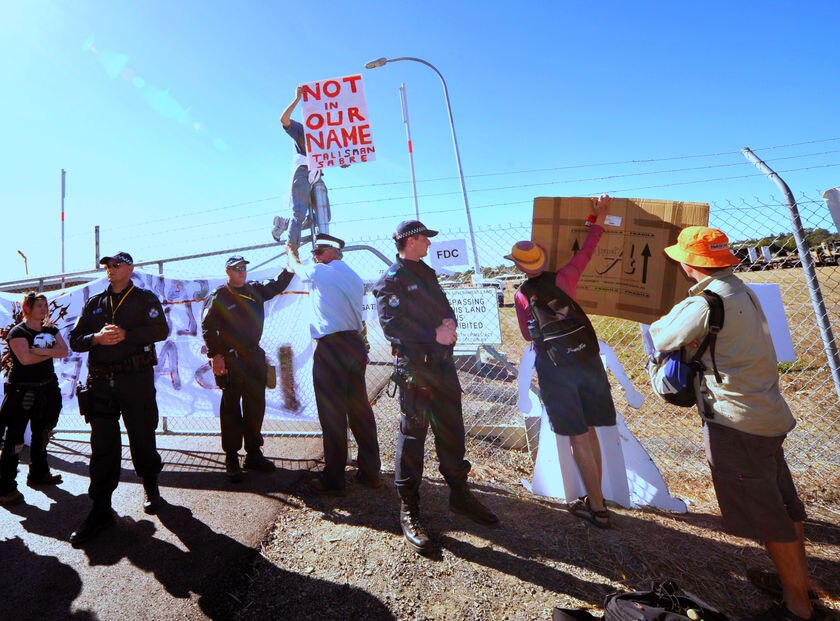 Chaplain arrested at war games protest - ABC News