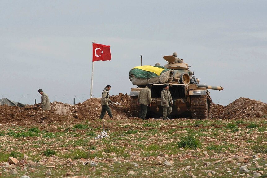Turkish tank on Syrian border
