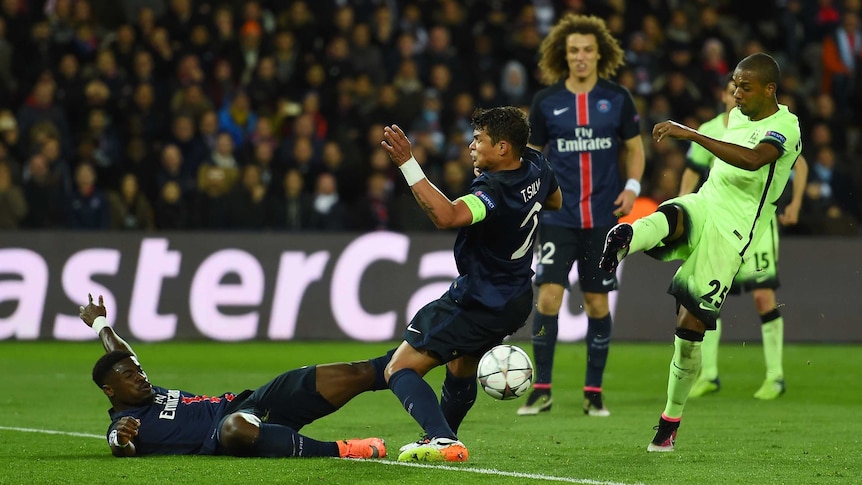 Fernandinho scores against Paris St Germain
