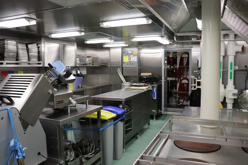 A commercial size kitchen onboard HMAS Brisbane.