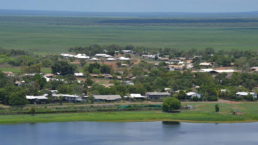 The town of Gunbalanya as seen from the air, with a full billabong.