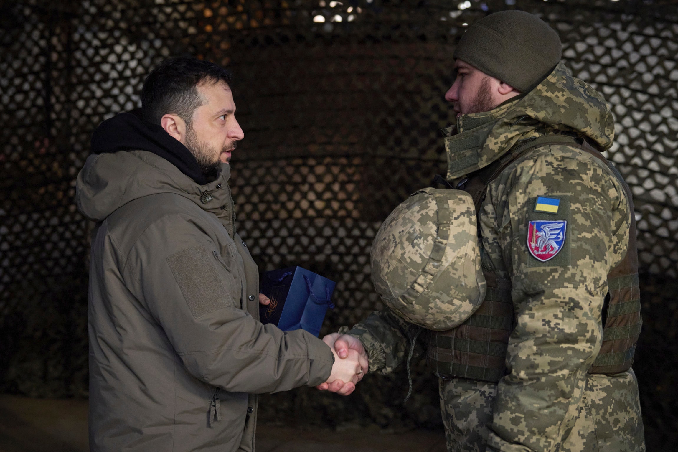 Volodymyr Zelenskyy Visits Ukrainian Troops Near The Front Line As A ...