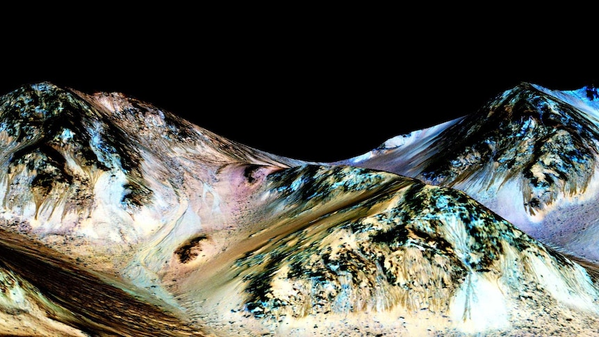 Dark, narrow, 100 metre-long streaks flowing downhill on Mars believed to have been formed by flowing water