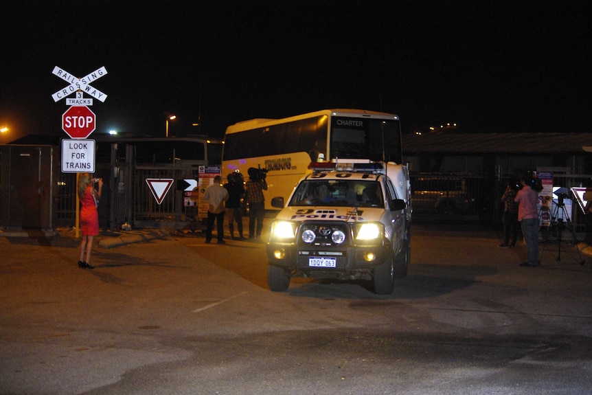 Sri Lankan asylum seekers leave Geraldton.