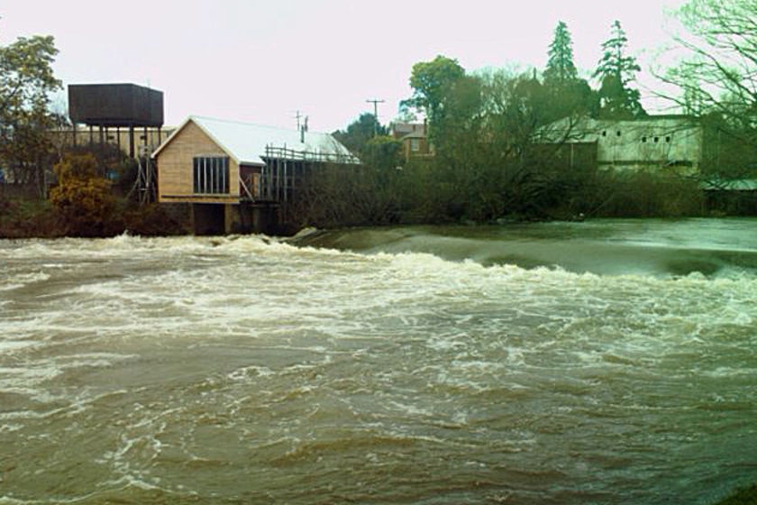 Meander River, Deloraine, water level rising.