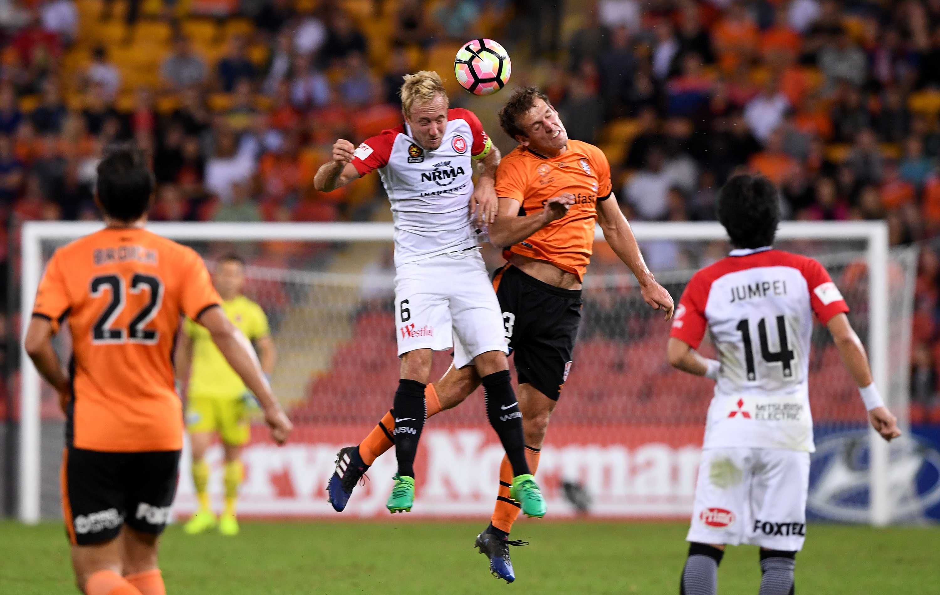 Brisbane Roar beat Western Sydney Wanderers in ALeague elimination