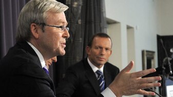 Kevin Rudd and Tony Abbott faced off at the National Press Club. (AAP: Alan Porritt)