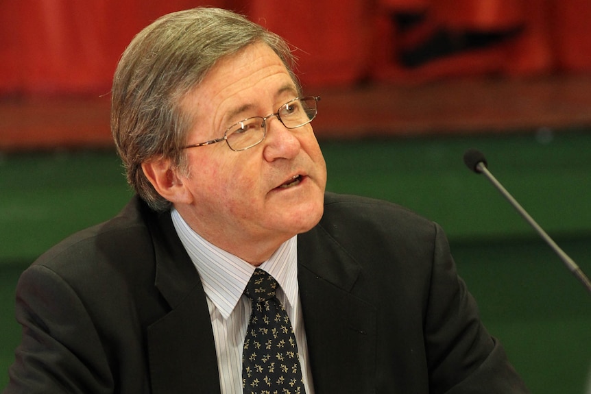 Supreme Court Chief Justice Wayne Martin holds a conference in Toodyay.