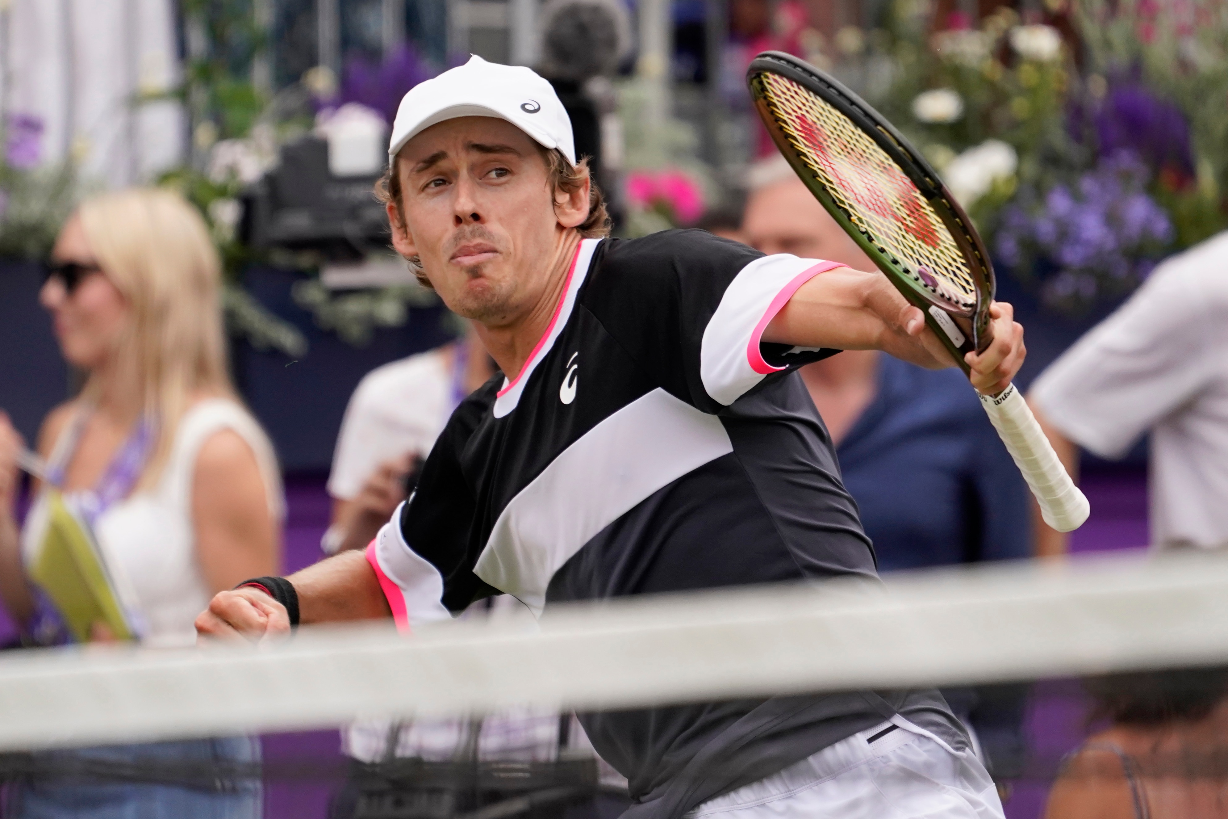 Alex De Minaur reaches Queen’s Club final in London, beating Holger Rune to set up decider against Carlos Alcaraz