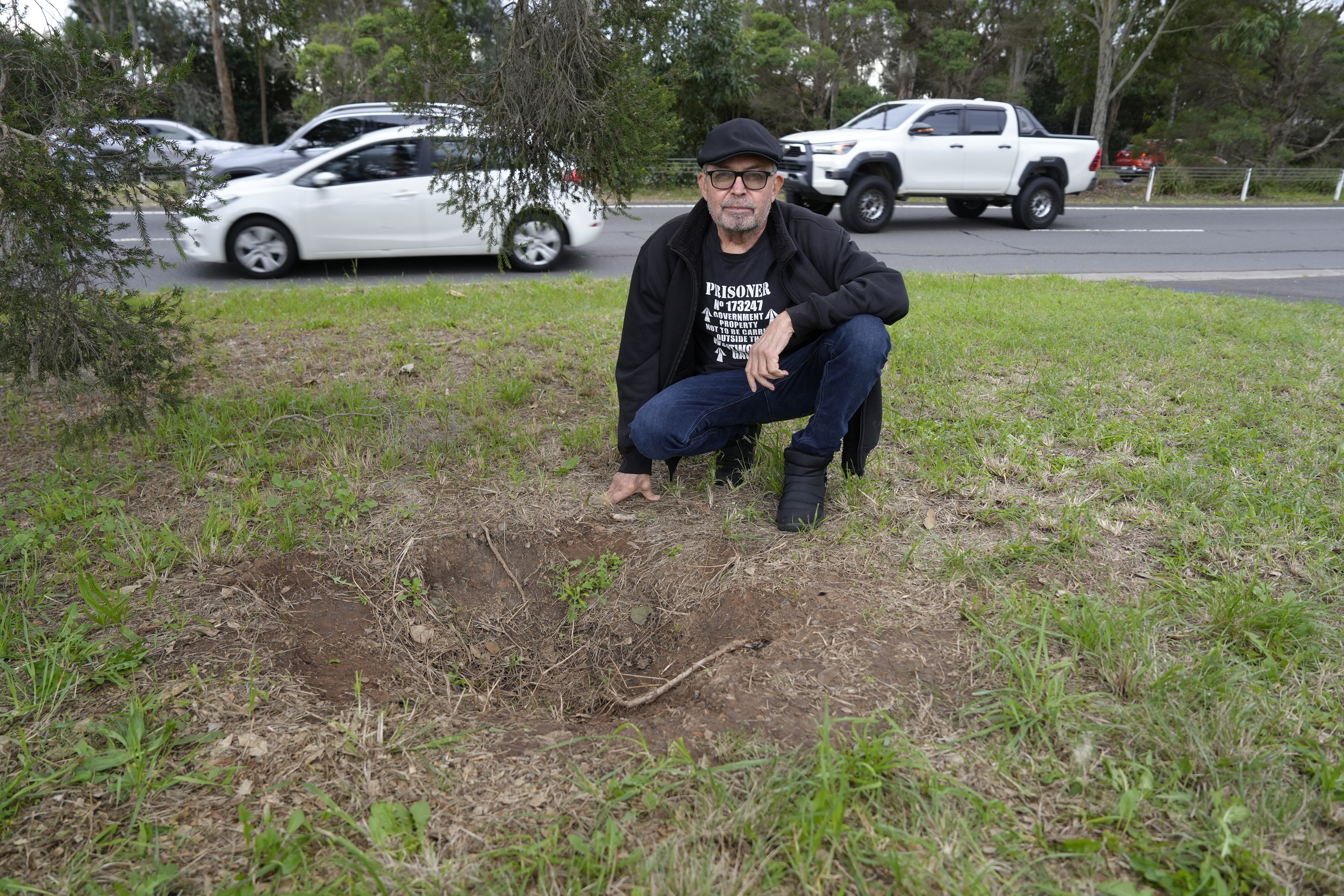 Plea to 'selfish' thieves for return of 70yo relic from Sydney roadside