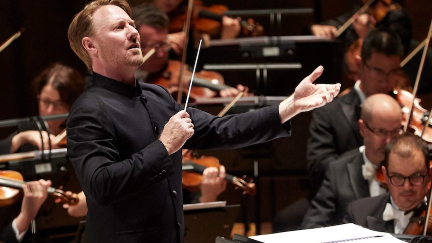 Benjamin Northey conducts the MSO